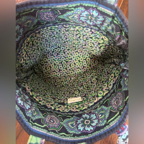 VeraβBradley Quilted Cotton Tote in Emerald Paisley ππΏ - Picture 4 of 6